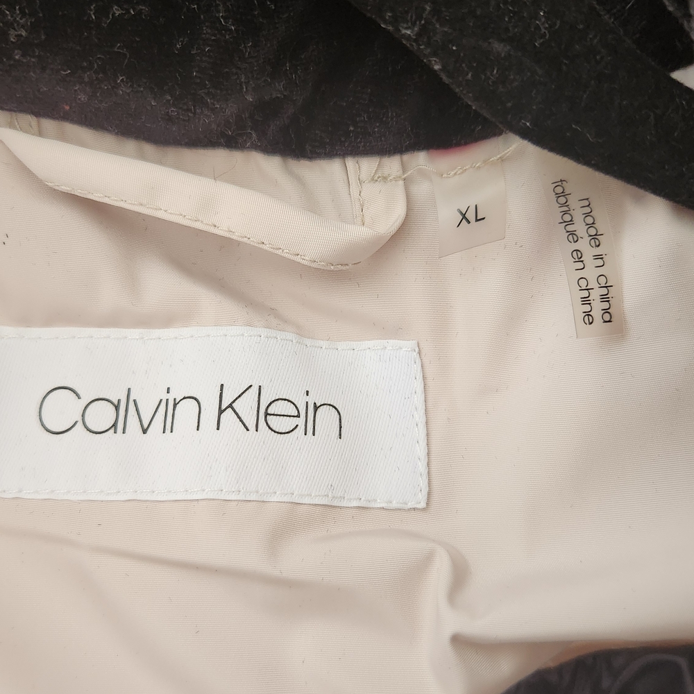 Calvin Klein Cream Puffer Jacket - Picture 6 of 7